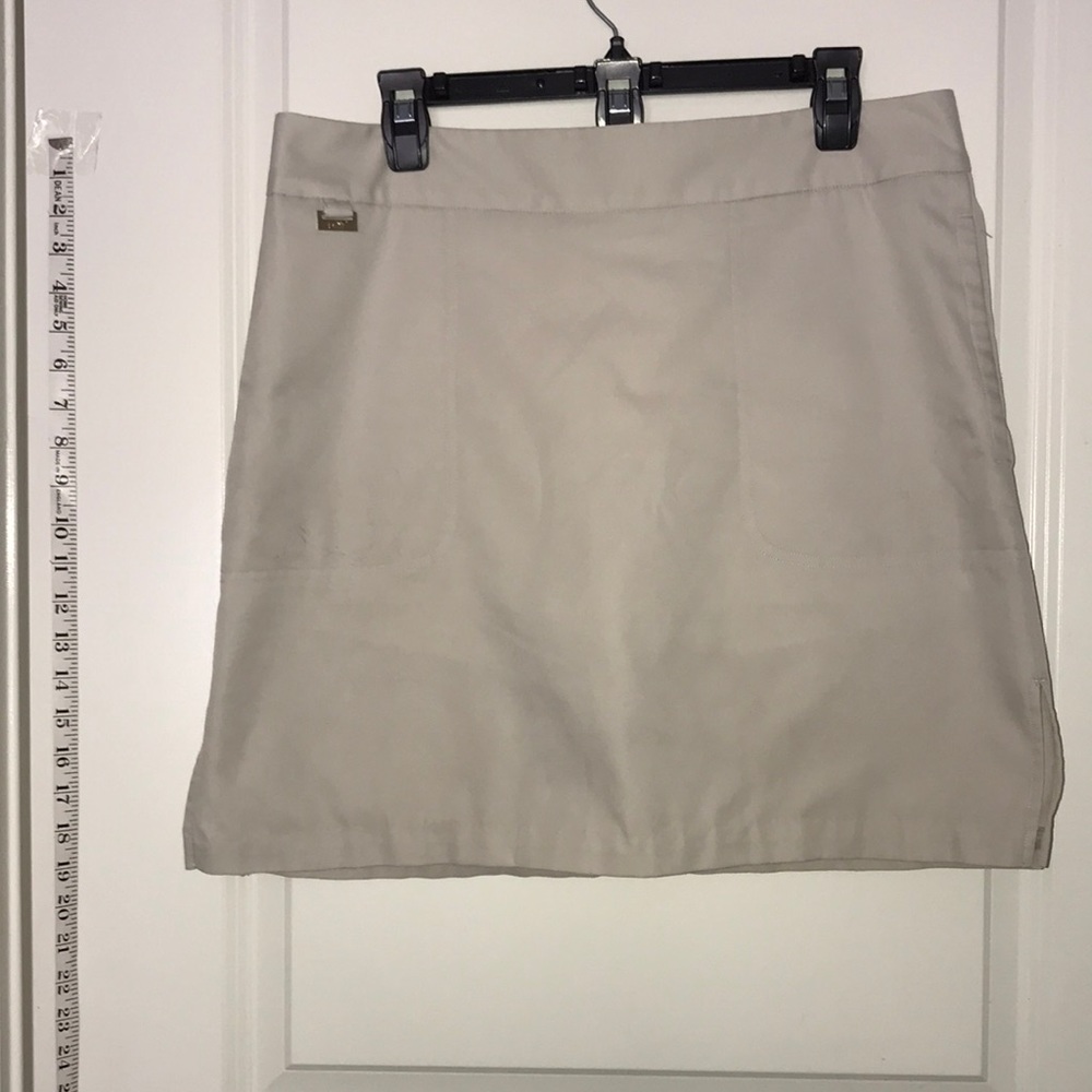 Women’s Vineyard Vines Golf Skirt (B22)